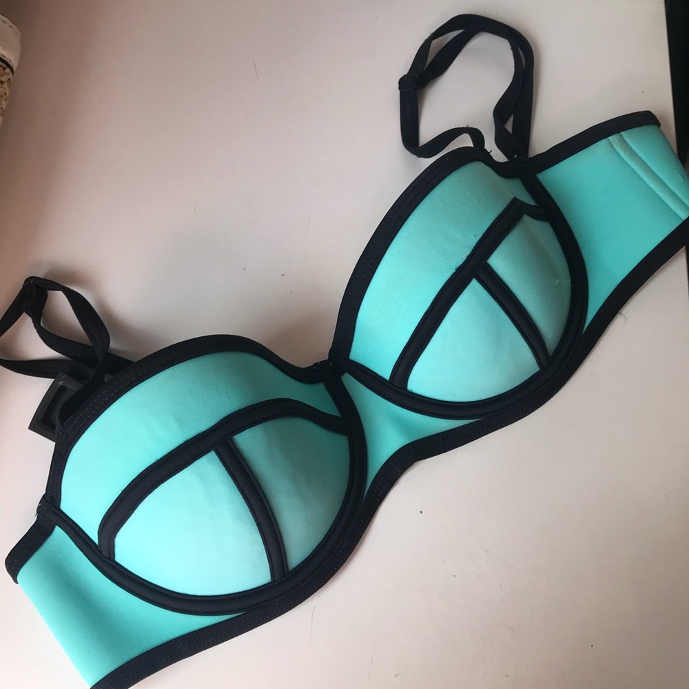 Triangl Bikini